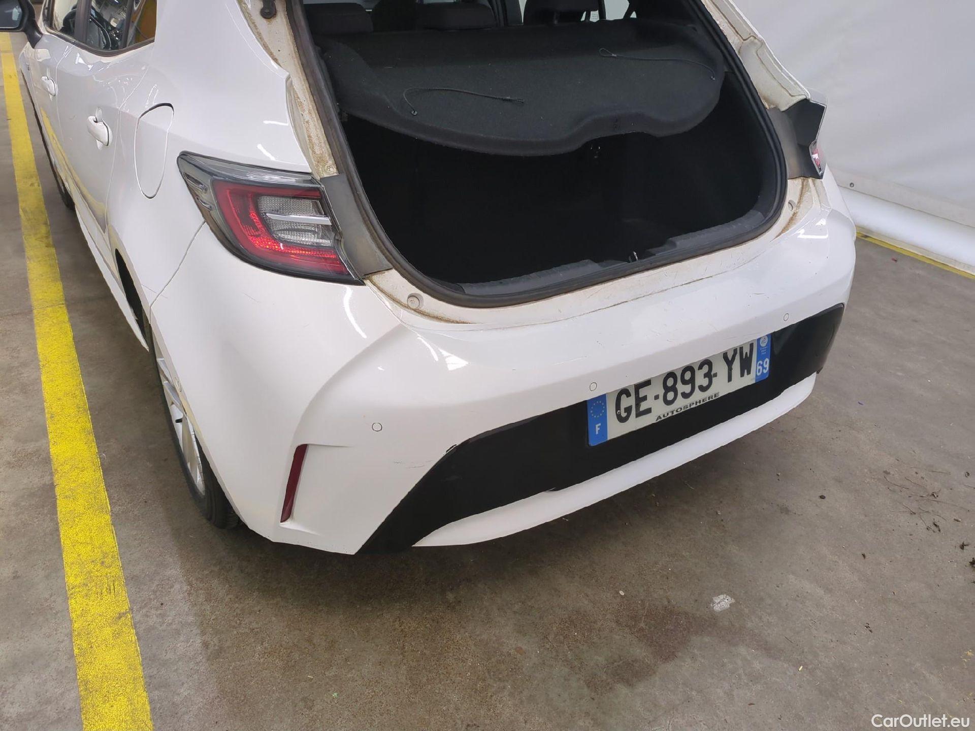  Toyota  Corolla TOYOTA  / 2018 / 5P / Berline Hybride 122h Dynamic Business Beyond Zer #18