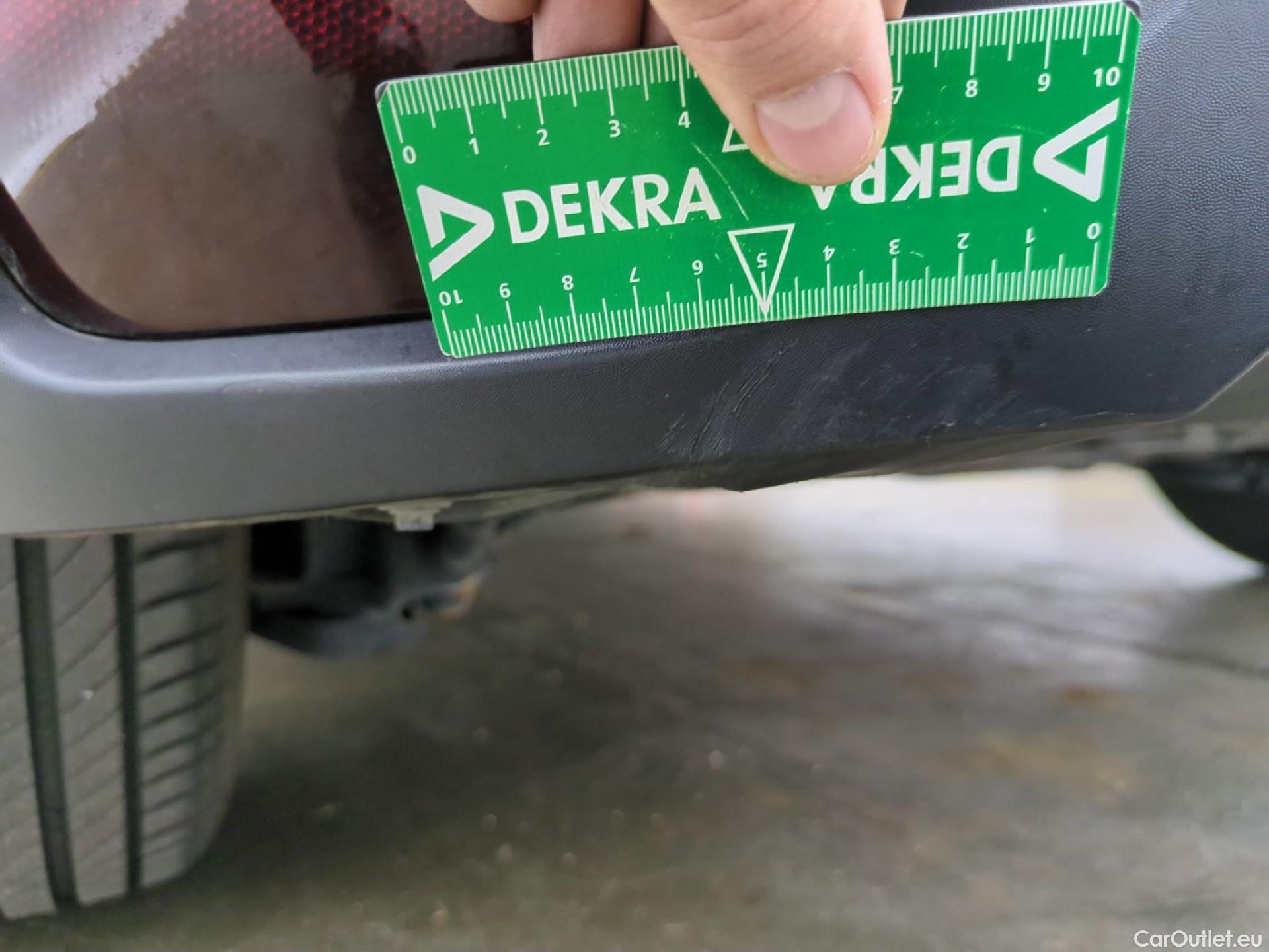  Renault  Megane  IV Berline 5pt. Société Air Nav 1.5 dCi 90CV BVM6 E6 #62