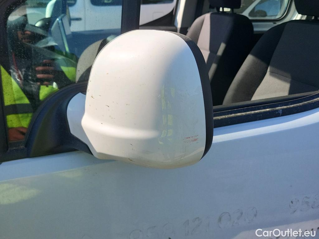  Peugeot  RIFTER PEUGEOT  / 2018 / 4P / combi Active Standard BlueHDi 73kW (IND) (CX2) #28