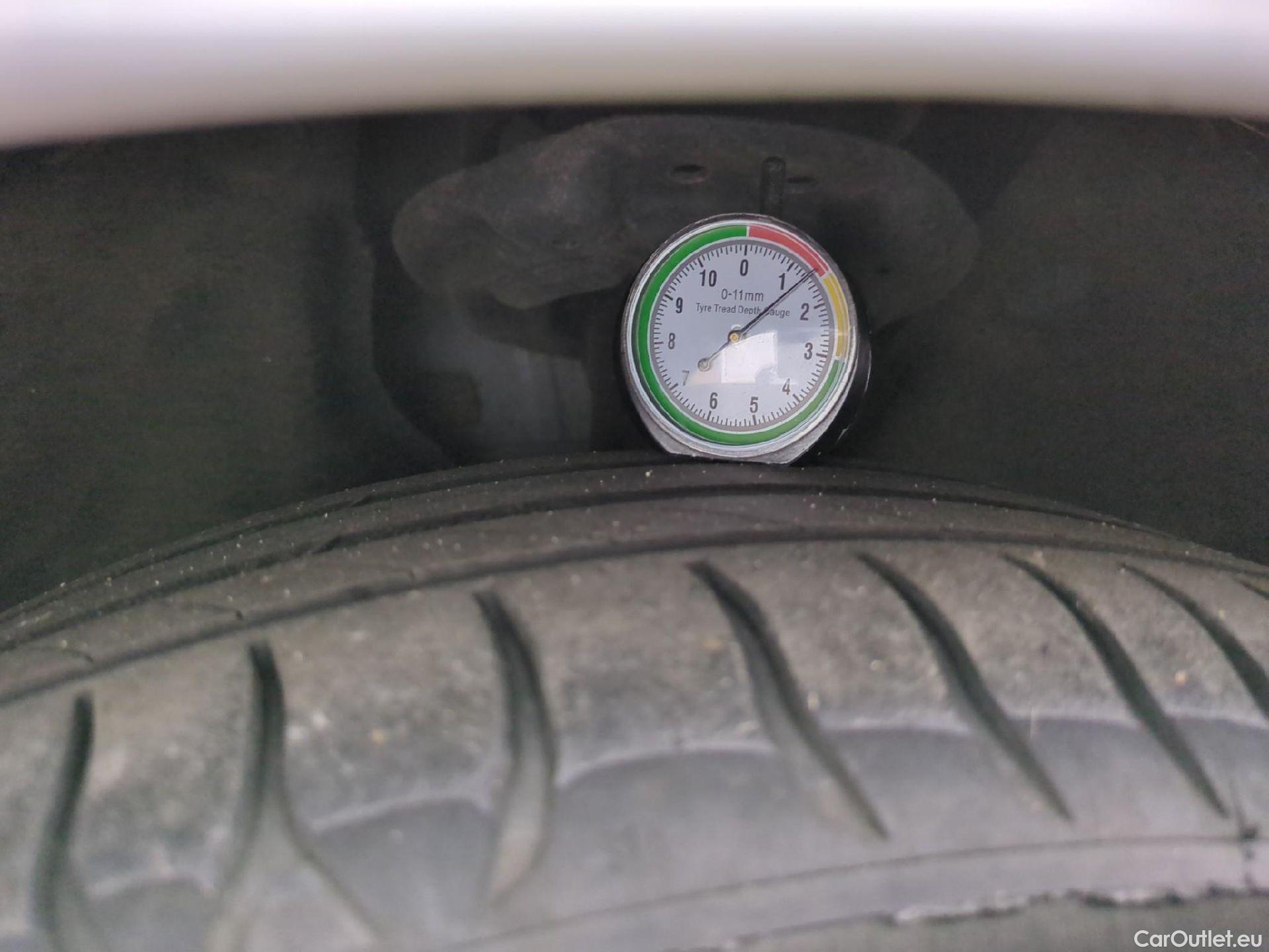  Renault  Megane  IV Berline 5pt. Société Air Nav 1.5 dCi 90CV BVM6 E6 #7