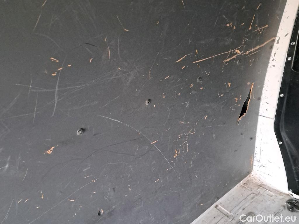  Land Rover  Discovery VOLKSWAGEN Transporter / 2020 / 4P / furgón Furgón Corto TN 2.0 TDI 81kW (110CV) #29