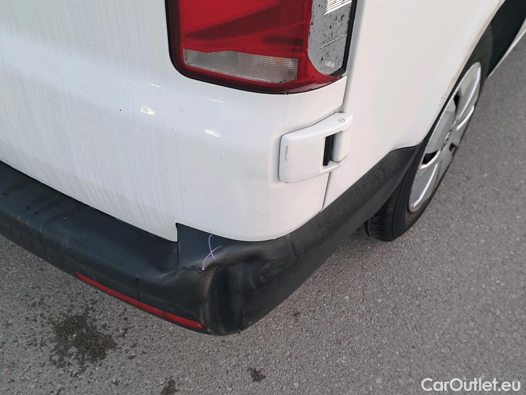  Land Rover  Discovery VOLKSWAGEN Transporter / 2020 / 4P / furgón Furgón Corto TN 2.0 TDI 81kW (110CV) #17