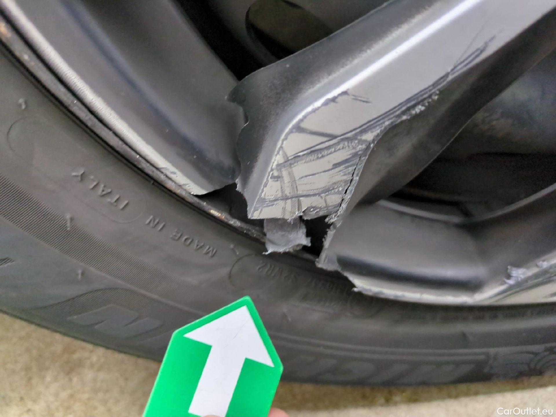  Renault  Megane  IV Berline 5pt. Société Air Nav 1.5 dCi 90CV BVM6 E6 #9