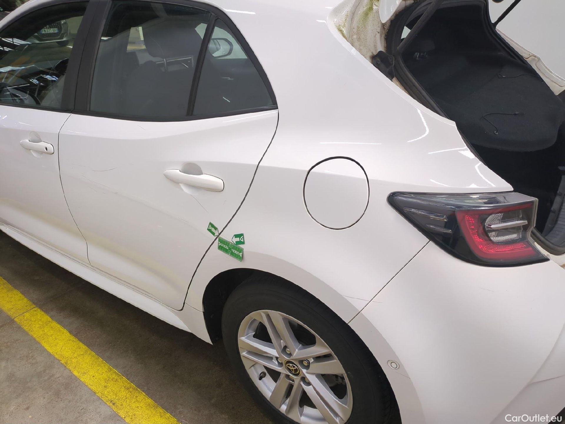  Toyota  Corolla TOYOTA  / 2018 / 5P / Berline Hybride 122h Dynamic Business Beyond Zer #15