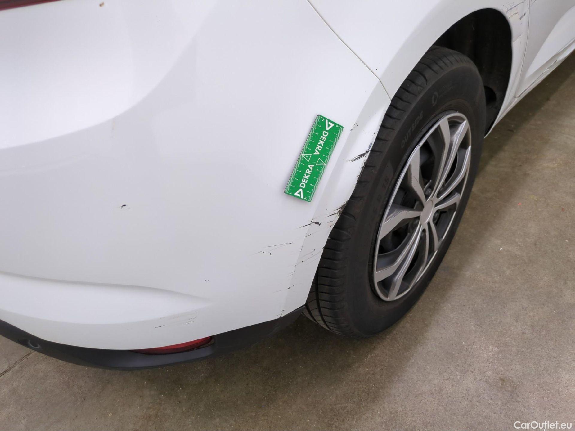  Renault  Megane  IV Berline 5pt. Société Air Nav 1.5 dCi 90CV BVM6 E6 #55