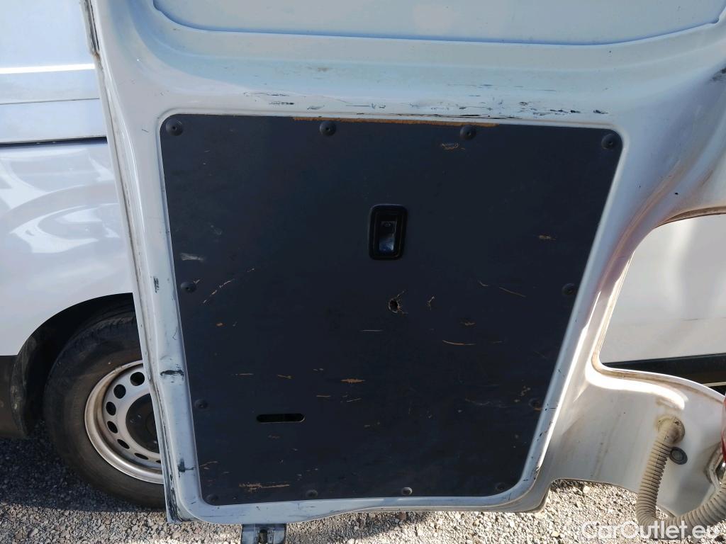  Land Rover  Discovery VOLKSWAGEN Transporter / 2020 / 4P / furgón Furgón Corto TN 2.0 TDI 110kW 4MO #13