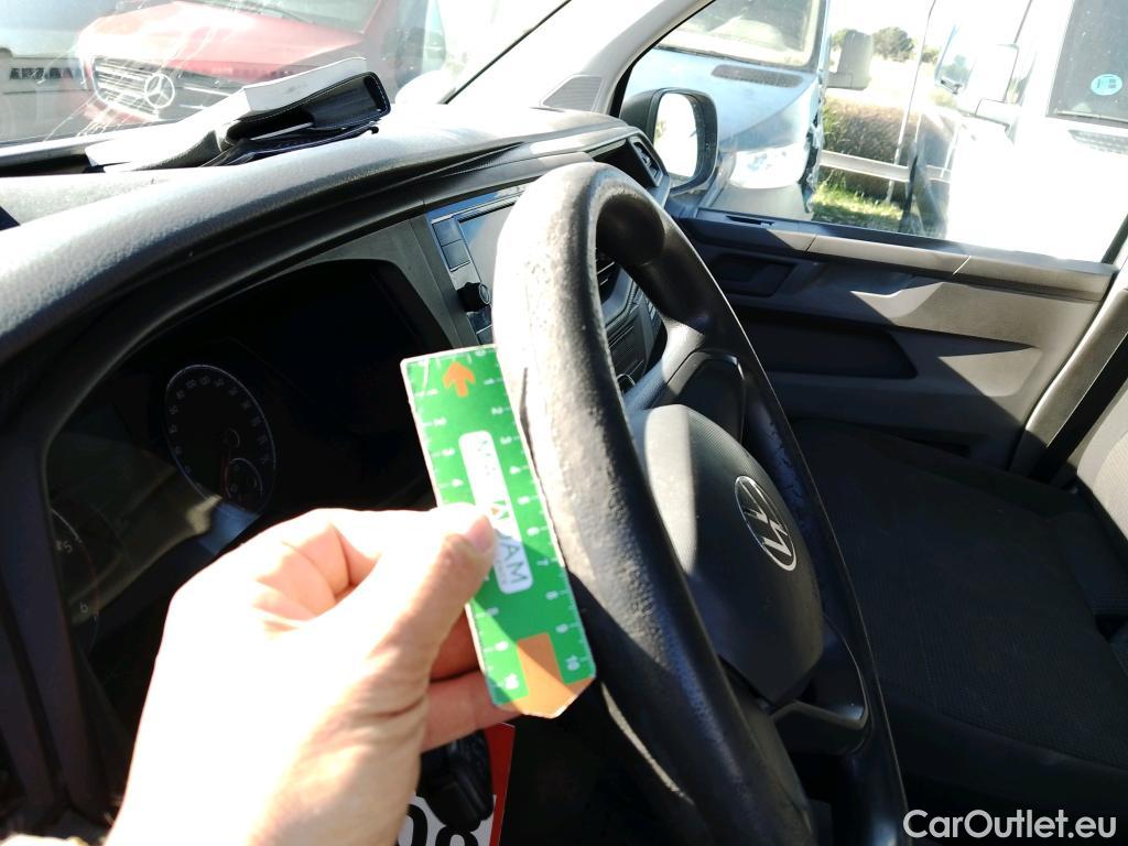  Land Rover  Discovery VOLKSWAGEN Transporter / 2020 / 4P / furgón Furgón Corto TN 2.0 TDI 110kW 4MO #2