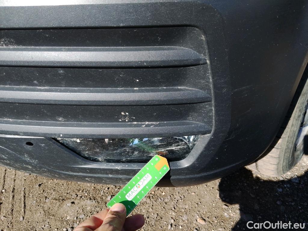  Land Rover  Discovery VOLKSWAGEN Transporter / 2020 / 4P / furgón Furgón Corto TN 2.0 TDI 110kW 4MO #11