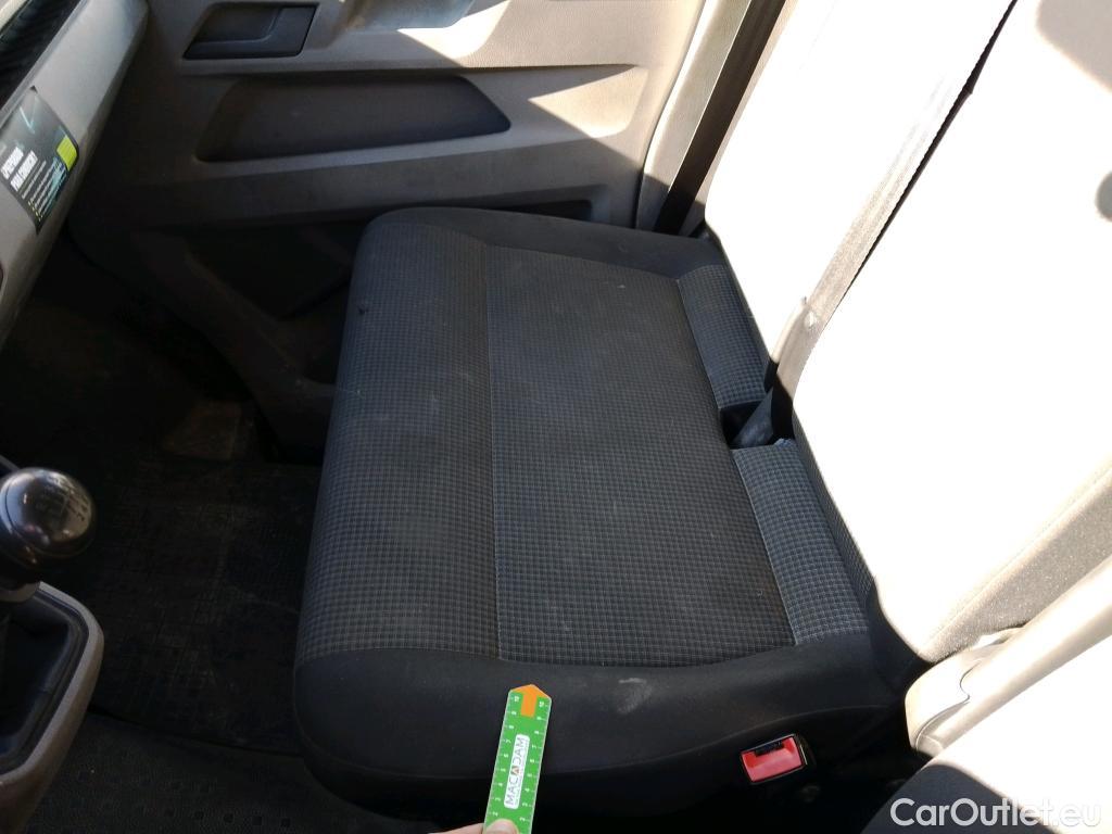  Land Rover  Discovery VOLKSWAGEN Transporter / 2020 / 4P / furgón Furgón Corto TN 2.0 TDI 110kW 4MO #24