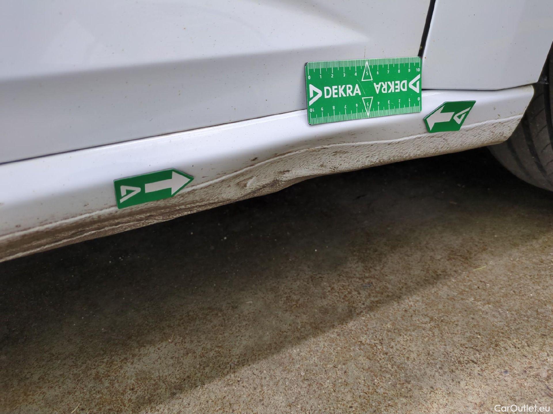  Renault  Megane  IV Berline 5pt. Société Air Nav 1.5 dCi 90CV BVM6 E6 #14