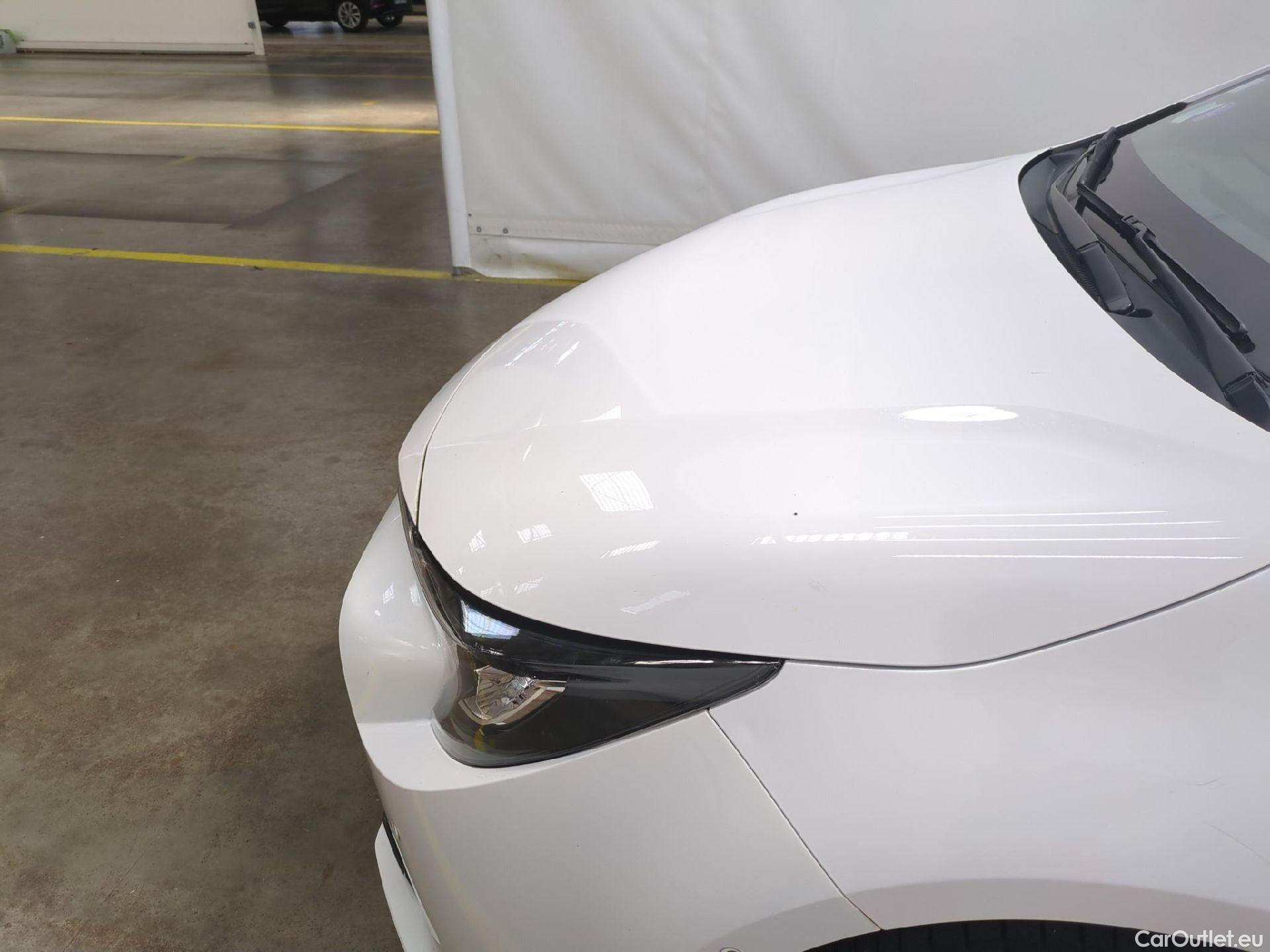  Toyota  Corolla TOYOTA  / 2018 / 5P / Berline Hybride 122h Dynamic Business Beyond Zer #10