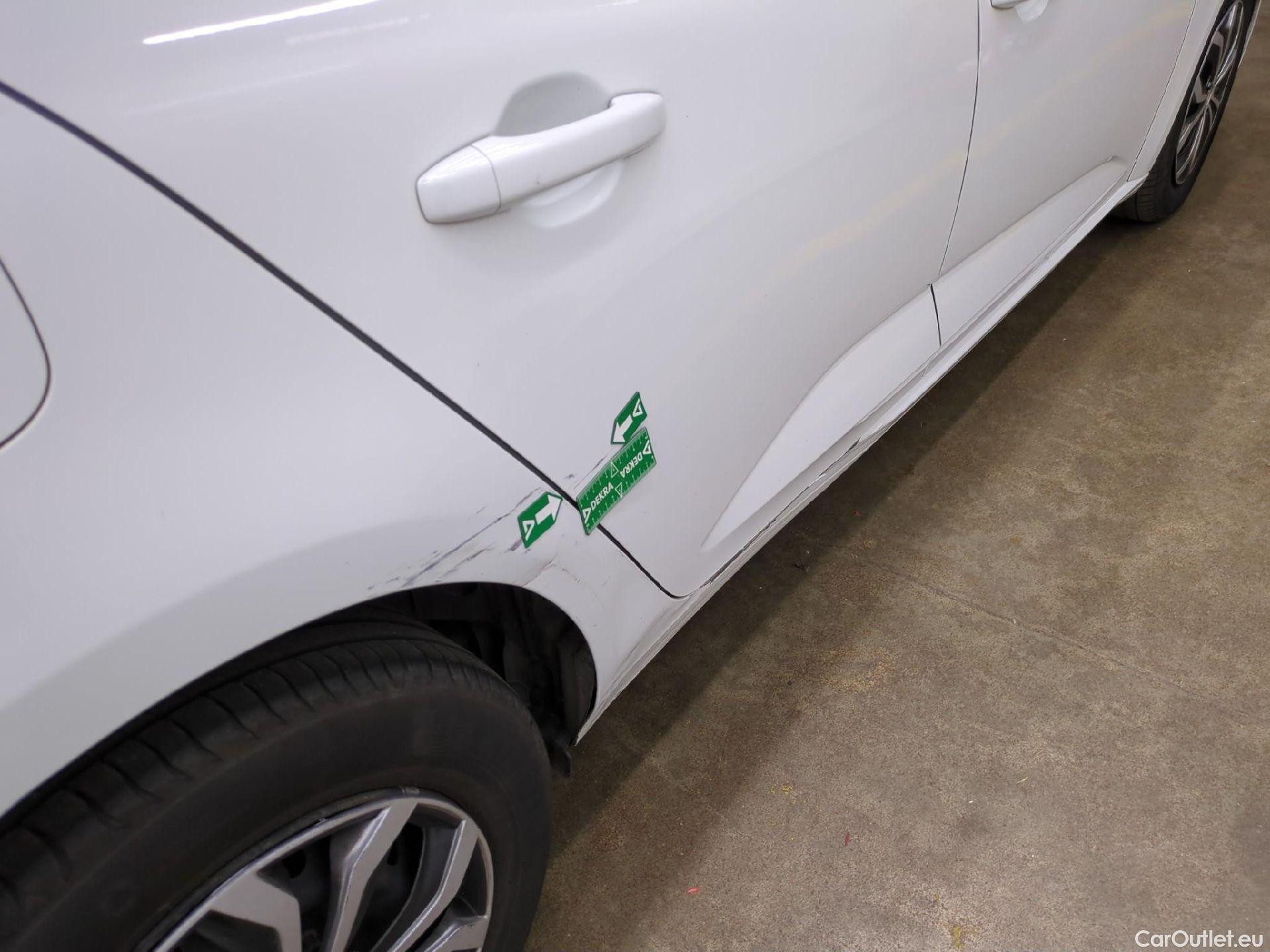  Renault  Megane  IV Berline 5pt. Société Air Nav 1.5 dCi 90CV BVM6 E6 #18