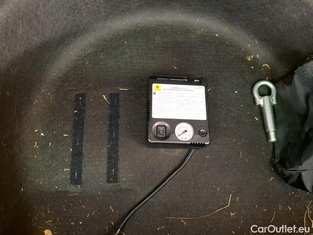  Toyota  Corolla TOYOTA  Touring Sports / 2018 / 5P / Break Hybride 122h Dynamic Business Beyond Zer #48