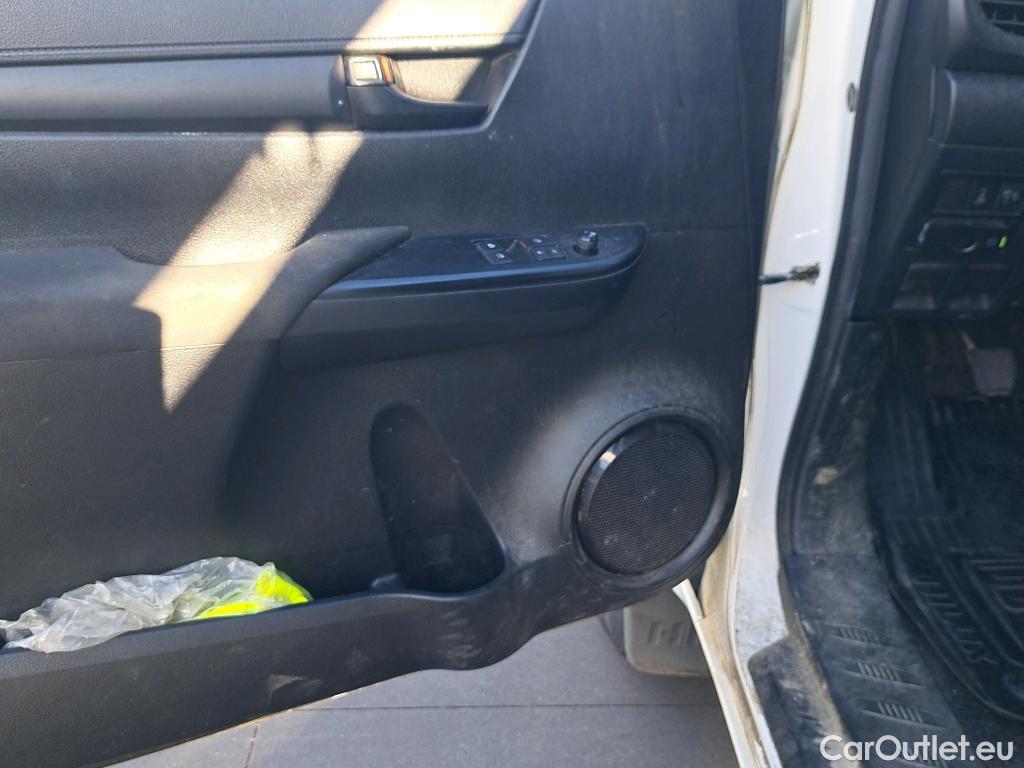  Toyota  Hilux TOYOTA  VU 2p 7G pickup 2.4 D-4D Cabina Extra GX 4x4 #28