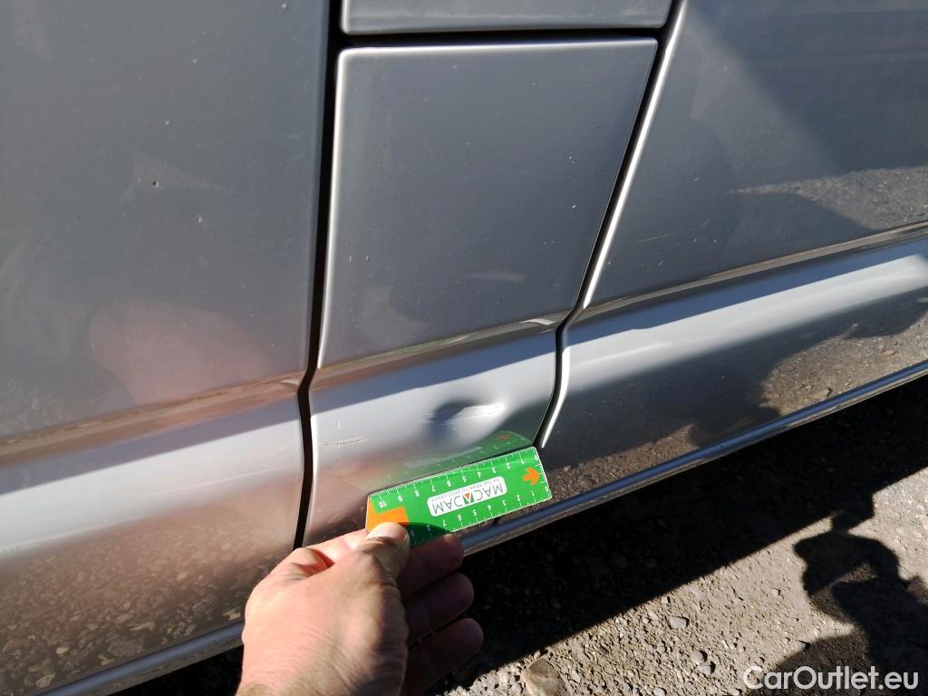  Land Rover  Discovery VOLKSWAGEN Transporter / 2020 / 4P / furgón Furgón Corto TN 2.0 TDI 110kW 4MO #32