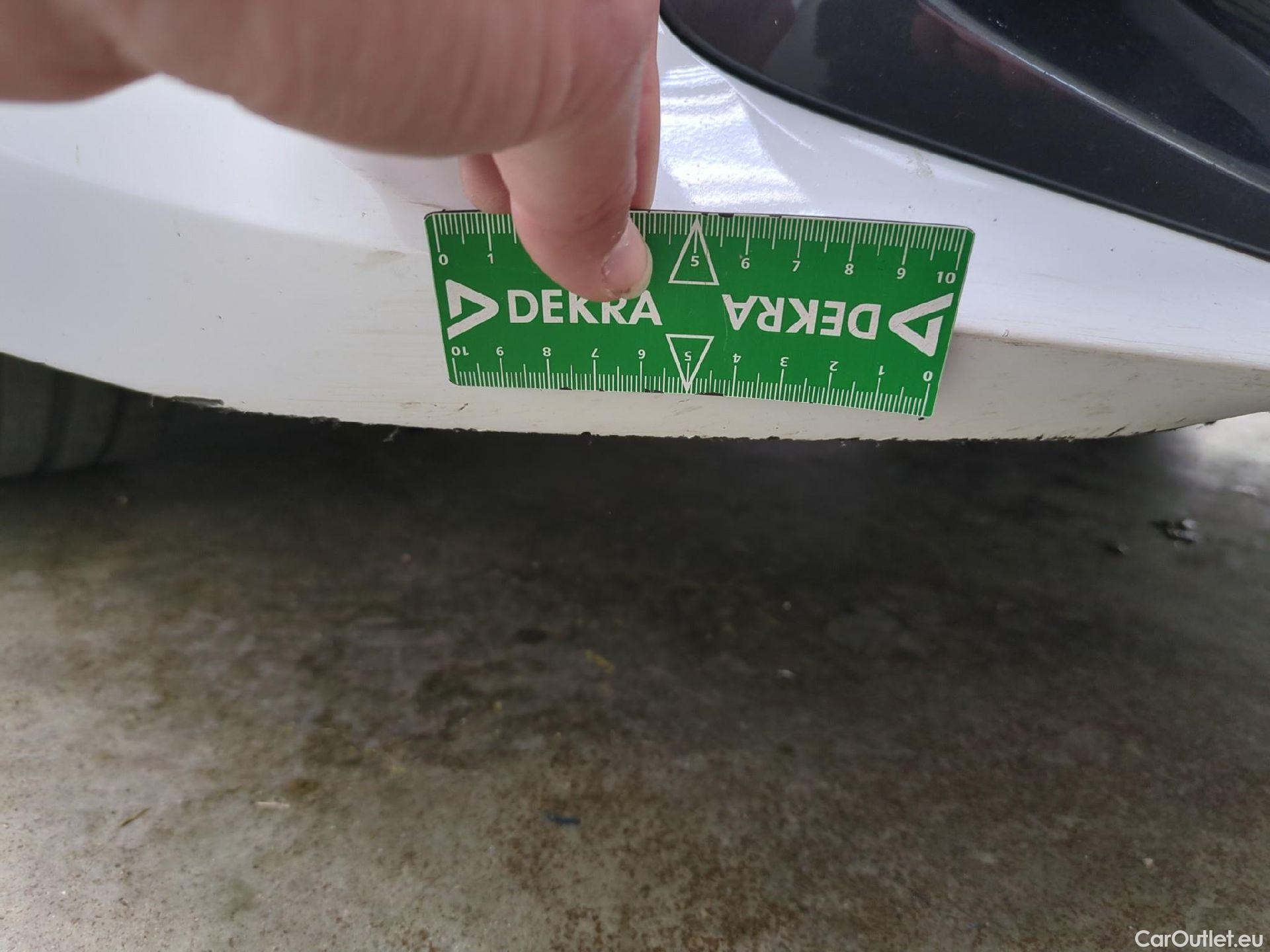  Toyota  Corolla TOYOTA  / 2018 / 5P / Berline Hybride 122h Dynamic Business Beyond Zer #3