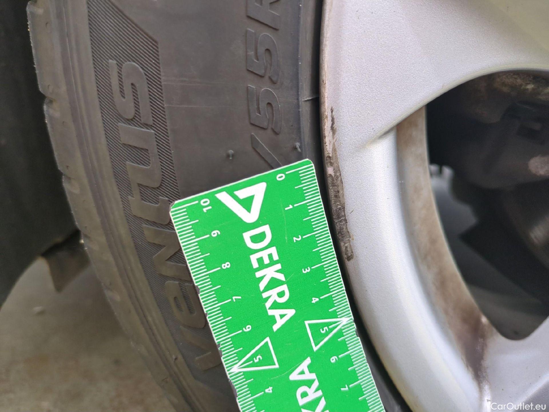  Toyota  Corolla TOYOTA  / 2018 / 5P / Berline Hybride 122h Dynamic Business Beyond Zer #2