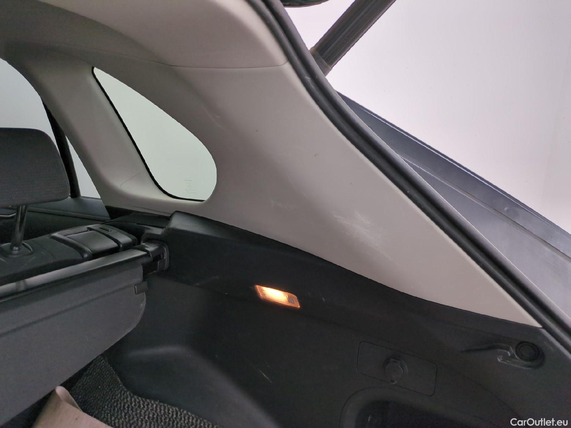  Toyota  RAV4 TOYOTA  Hybride / 2018 / 5P / SUV Hybride AWD Dynamic Business #7