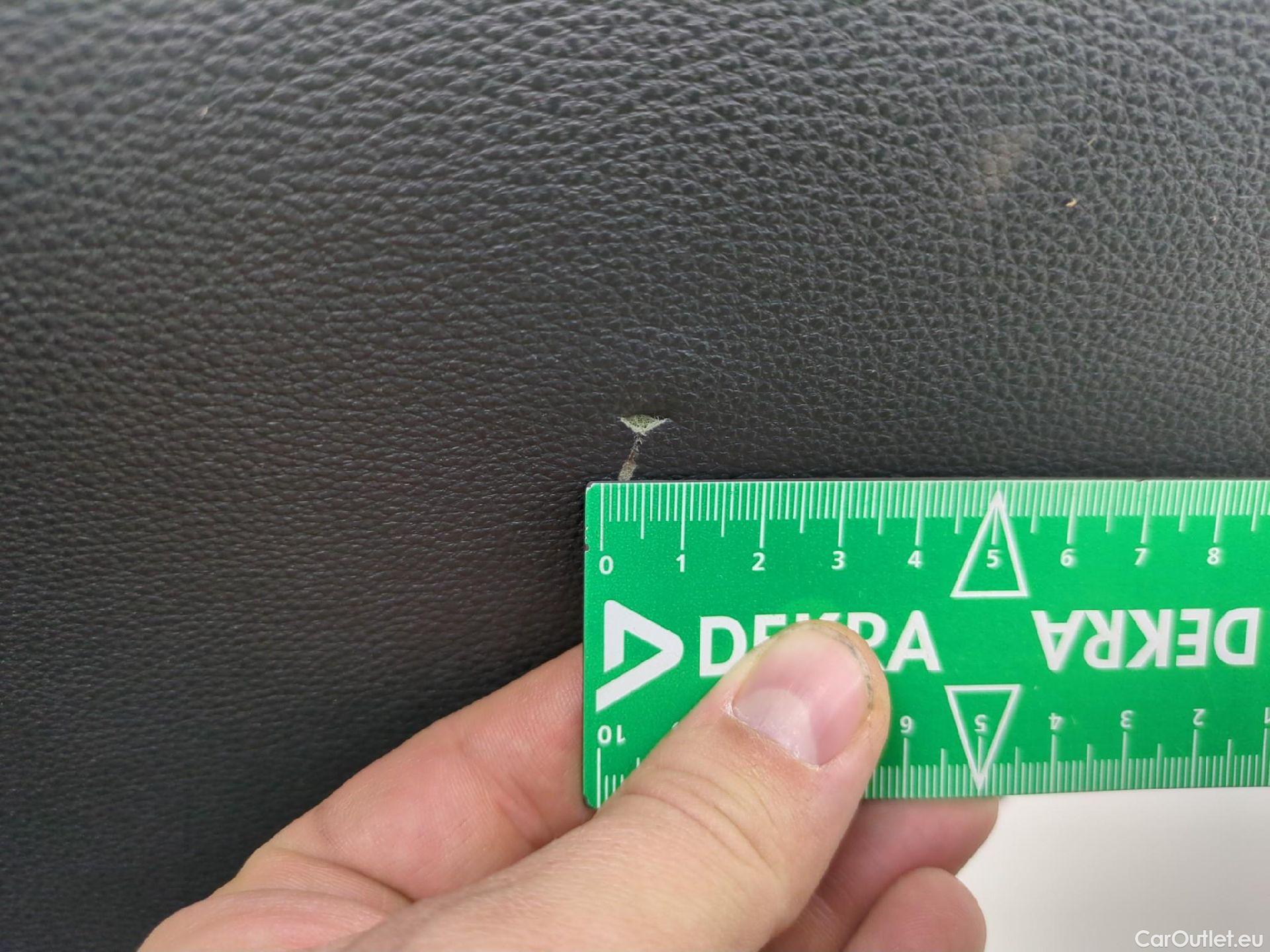  Toyota  RAV4 TOYOTA  Hybride / 2018 / 5P / SUV Hybride AWD Dynamic Business #11