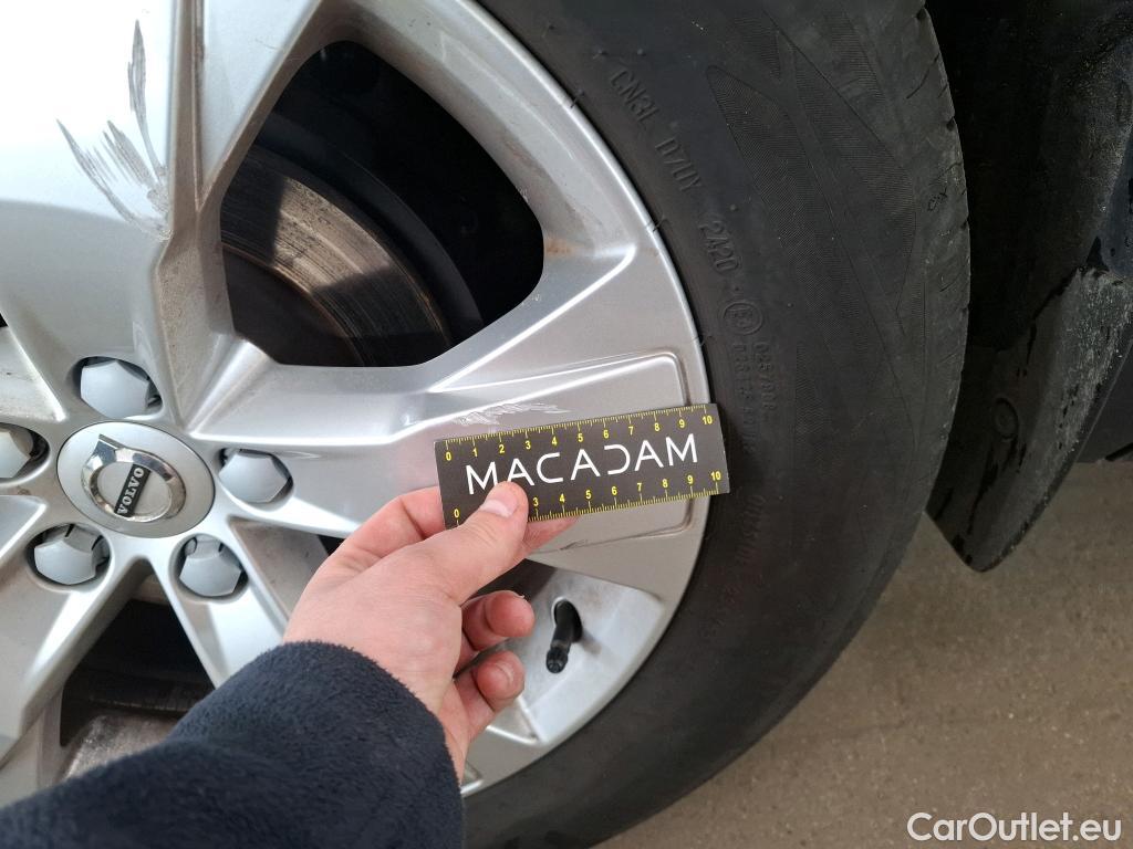  Volvo  XC 40 XC40 Momentum 2WD 1.5 130CV BVA8 E6d #11