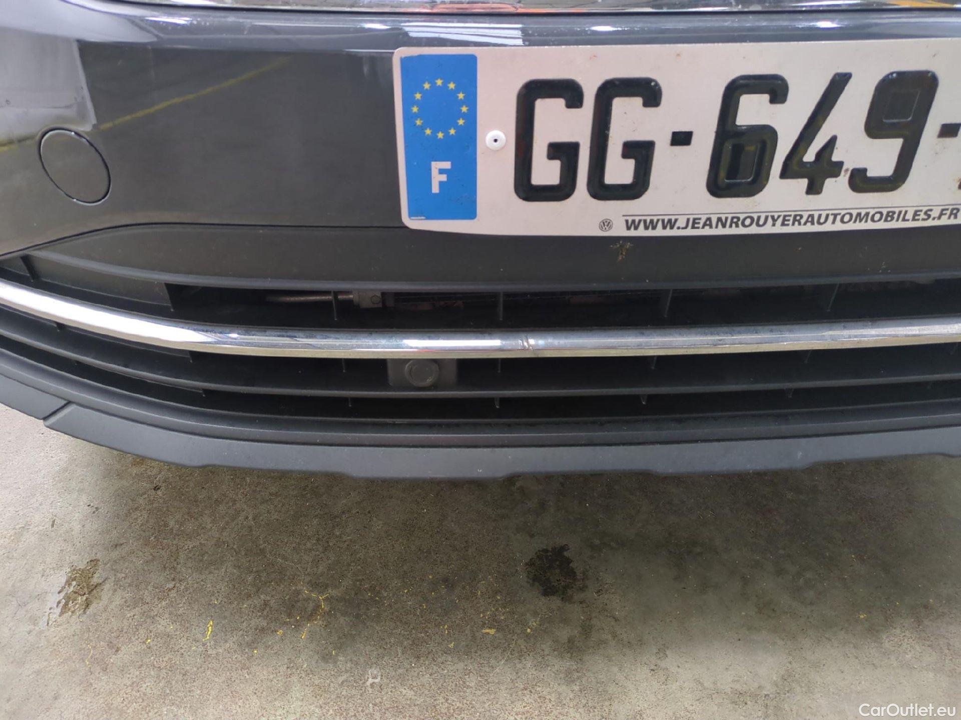  Volkswagen  Tiguan VOLKSWAGEN  / 2020 / 5P / SUV 1.4 eHybrid 245 DSG6 Life Business #9