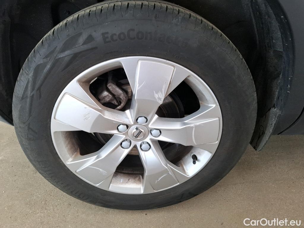  Volvo  XC 40 XC40 Momentum 2WD 1.5 130CV BVA8 E6d #9