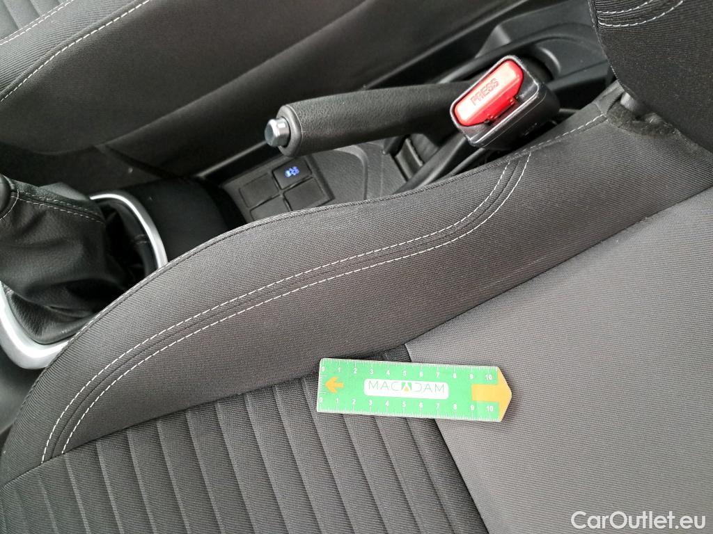  Toyota  Yaris TOYOTA  5p Berline 110 VVT-i France Business #13