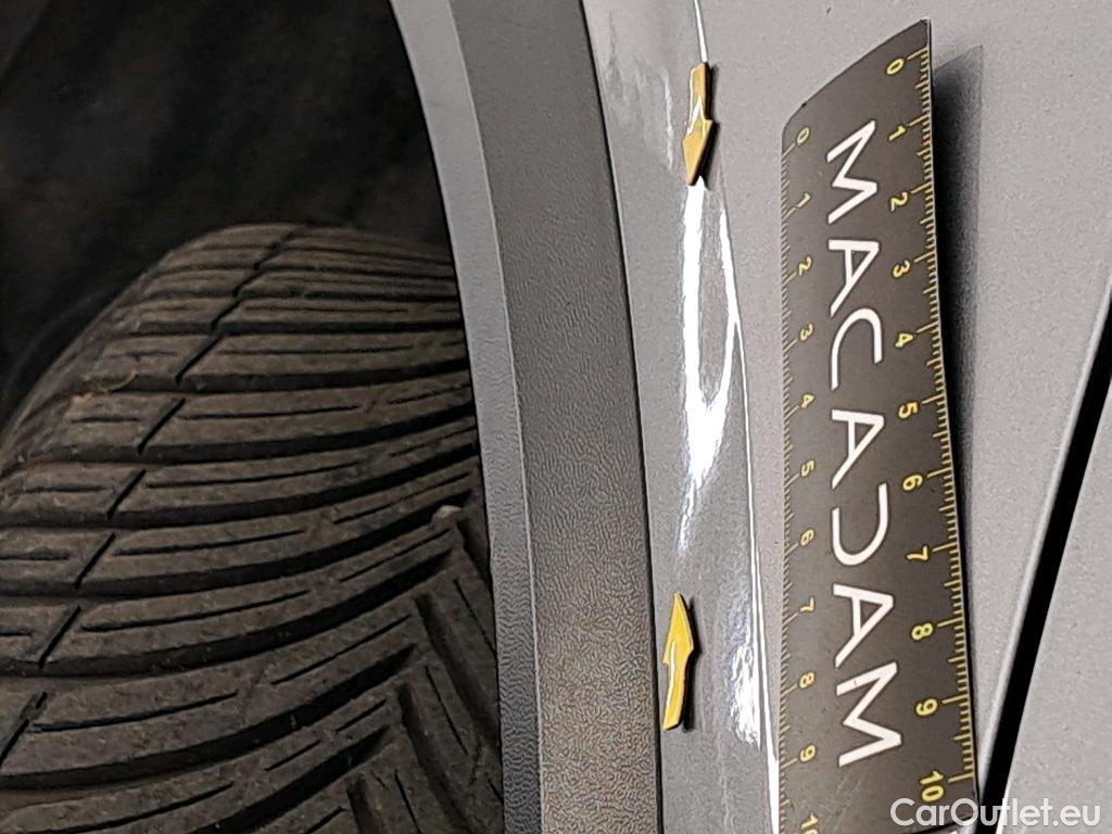  Volkswagen  T-ROC VOLKSWAGEN  / 2021 / 5P / SUV 1.5 TSI 150 EVO LIFE PLUS DSG7 #3