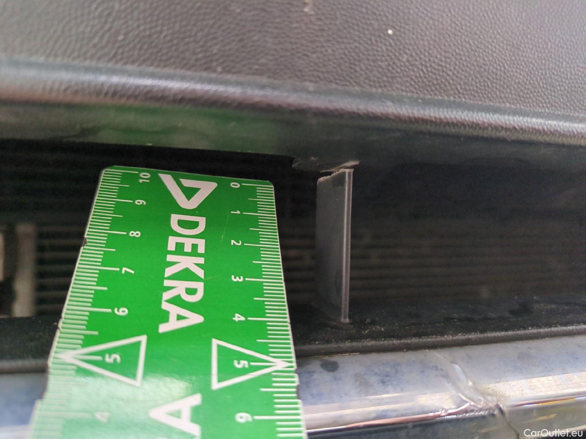  Volkswagen  Tiguan VOLKSWAGEN  / 2020 / 5P / SUV 1.4 eHybrid 245 DSG6 Life Business #10