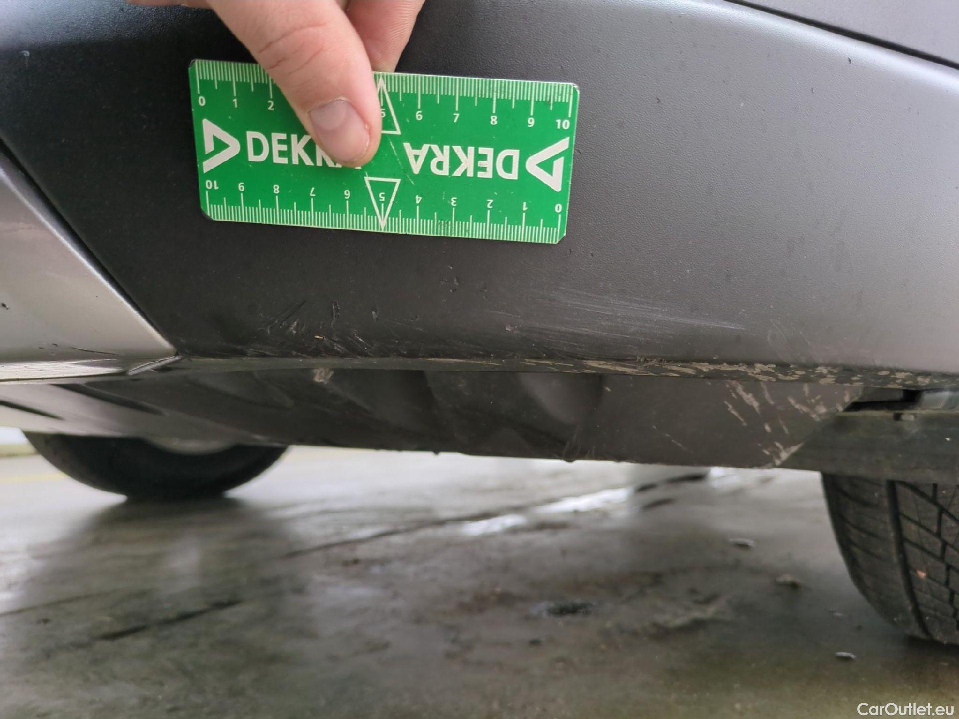  Toyota  RAV4 TOYOTA  Hybride / 2018 / 5P / SUV Hybride AWD Dynamic Business #17