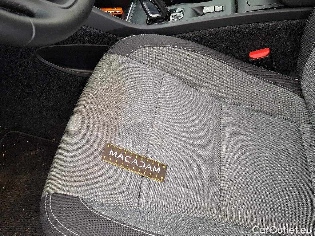  Volvo  XC 40 XC40 Momentum 2WD 1.5 130CV BVA8 E6d #17