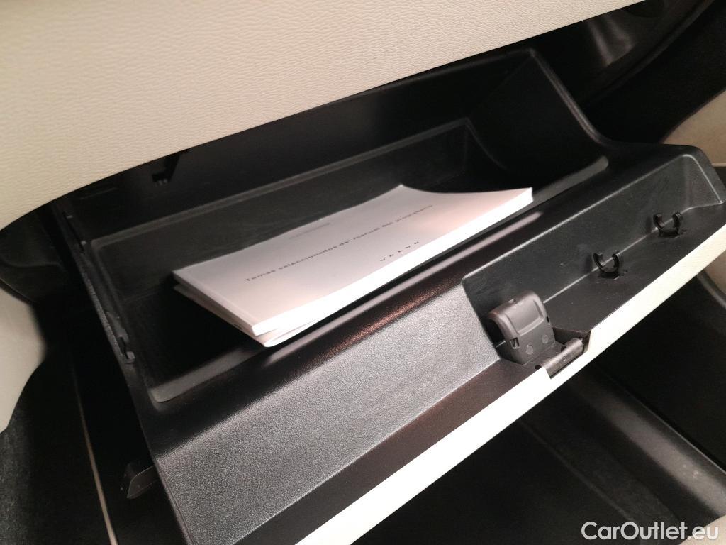  Volvo  XC 40 VOLVO XC40 / 2017 / 5P / todoterreno 1.5 T5 Twin Recharge Inscription Auto #11