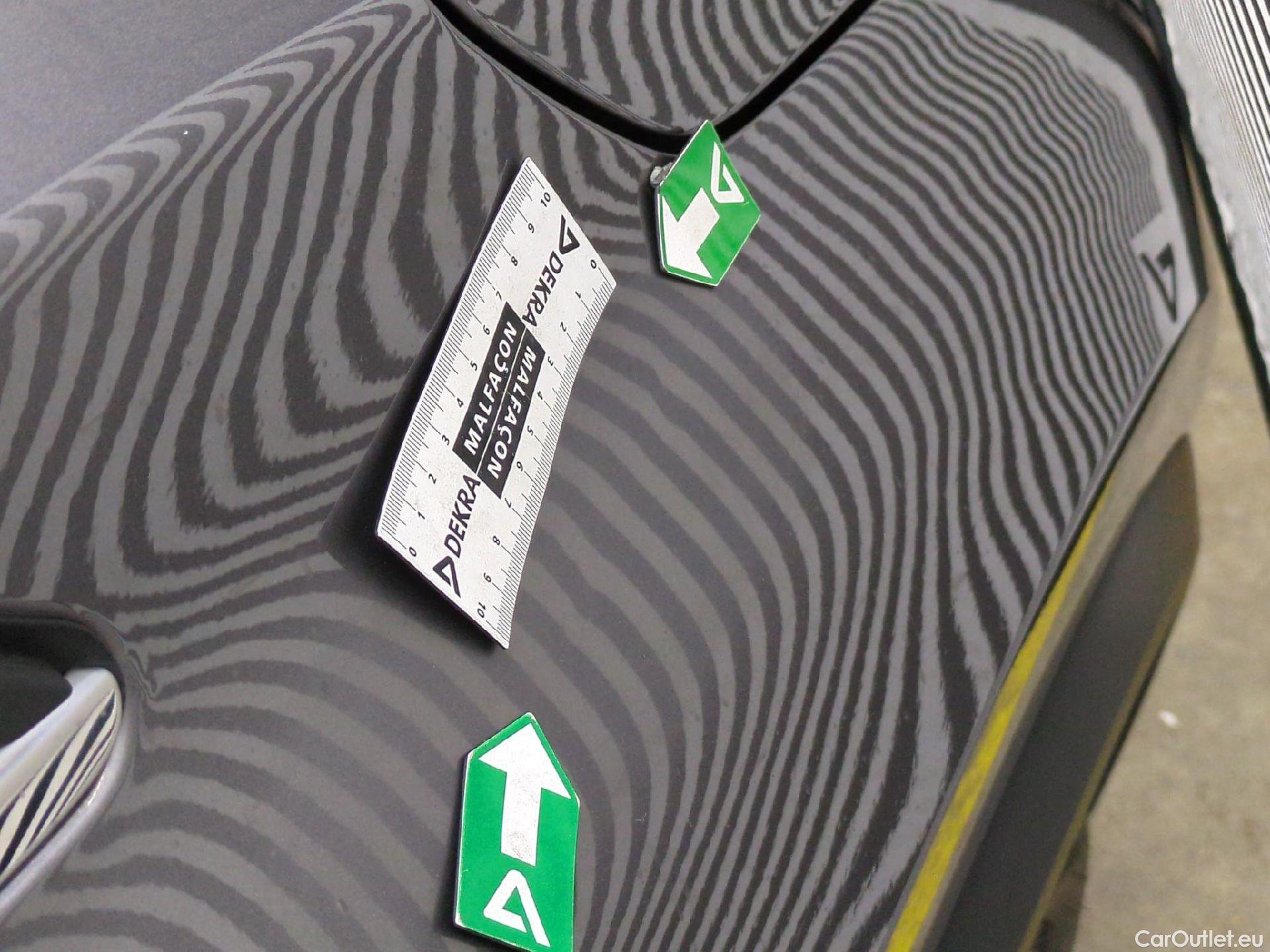  Renault  Captur  II Techno 1.6 E-TECH Hybrid 145CV BVA6 E6d #10