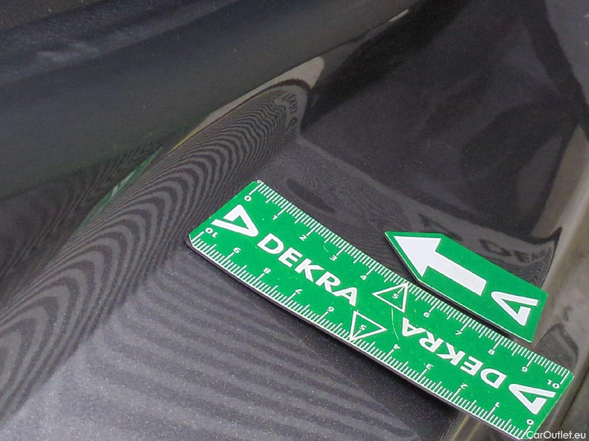  Renault  Captur  II Techno 1.6 E-TECH Hybrid 145CV BVA6 E6d #9