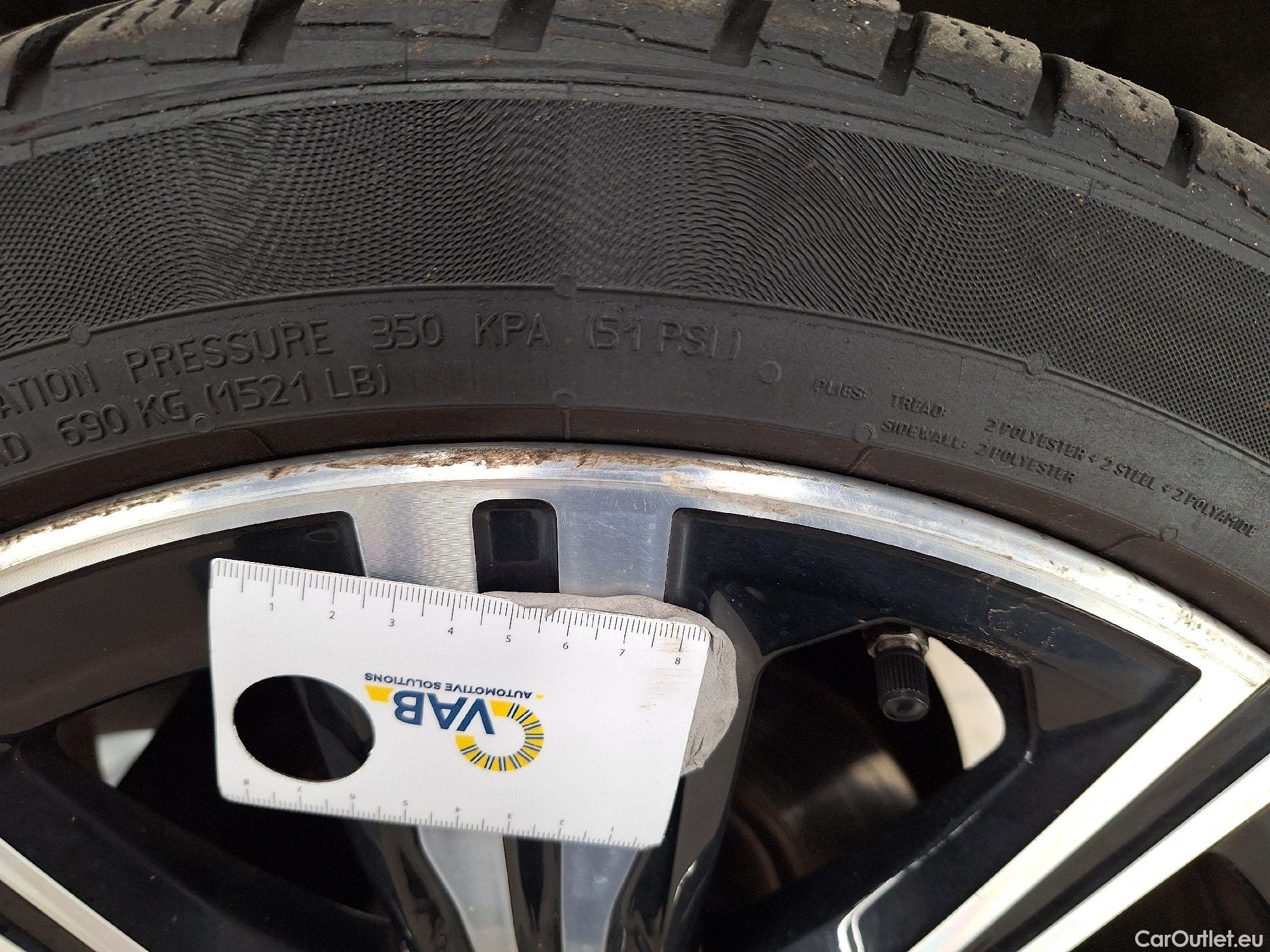  Bmw  Serie 3 BMW, 3-serie '18, BMW 3 Reeks Berline 318dA (100 kW) 4d #18