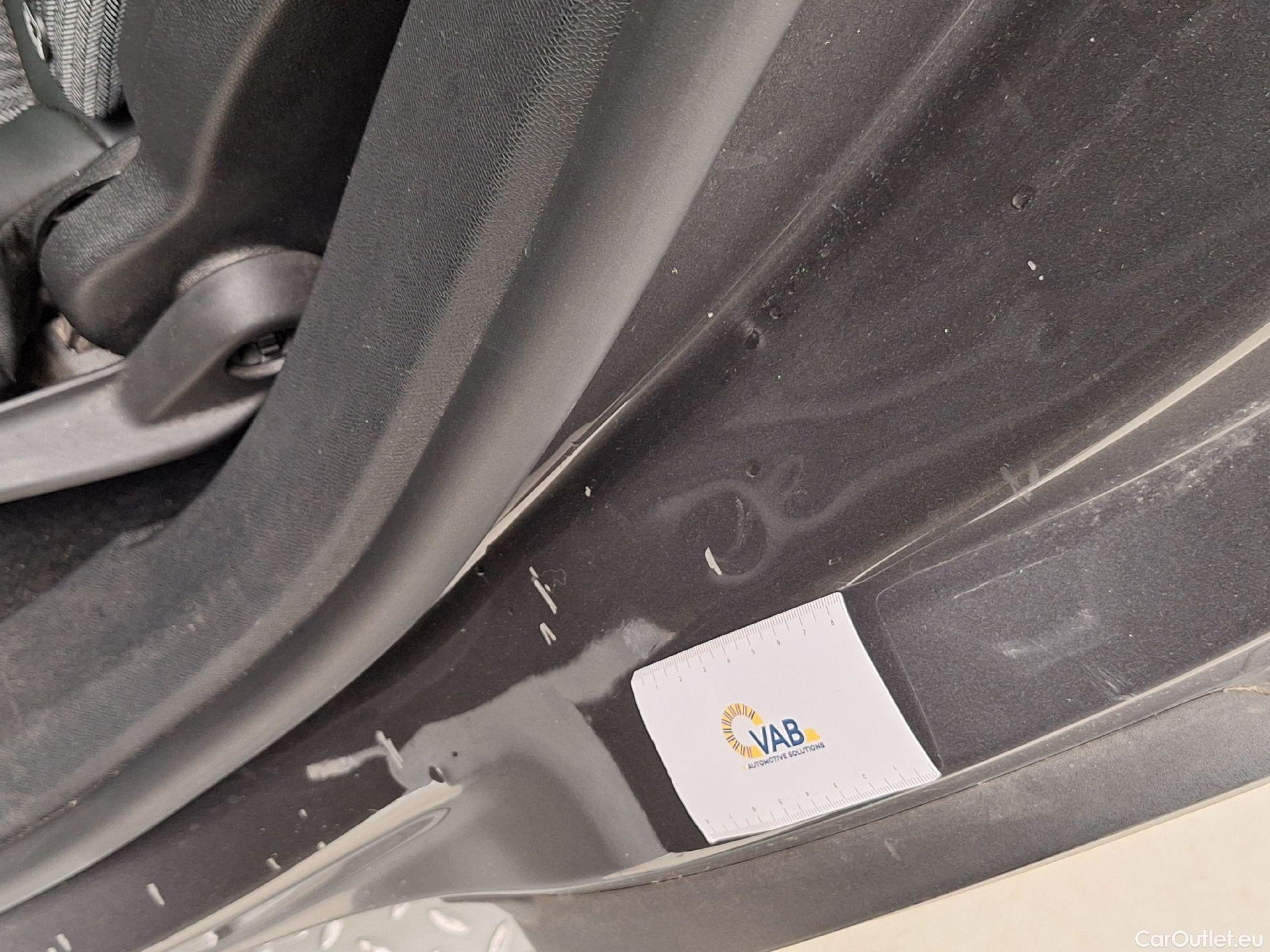  Peugeot  5008 Peugeot,  FL'20, Peugeot  1.5 BlueHDi 96kW S&S Allure 5d #74