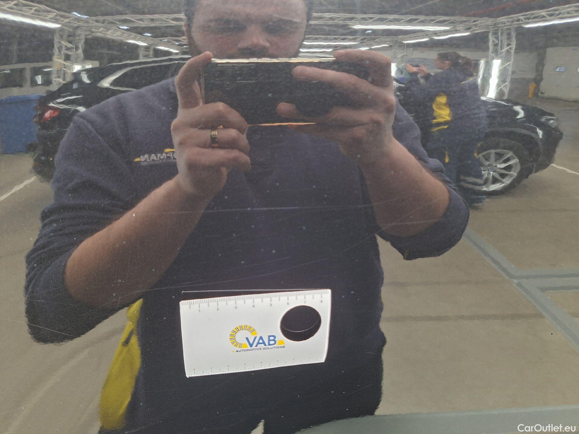  Skoda  Karoq Skoda,  '17, Skoda  1.6 CRTDI 85KW DSG7 Ambition 5d #42