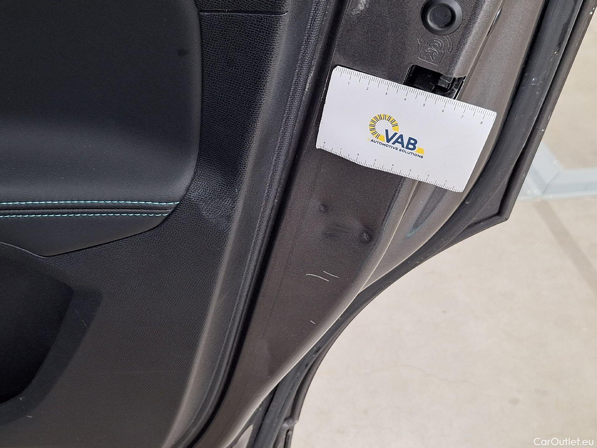  Peugeot  5008 Peugeot,  FL'20, Peugeot  1.5 BlueHDi 96kW S&S Allure 5d #71