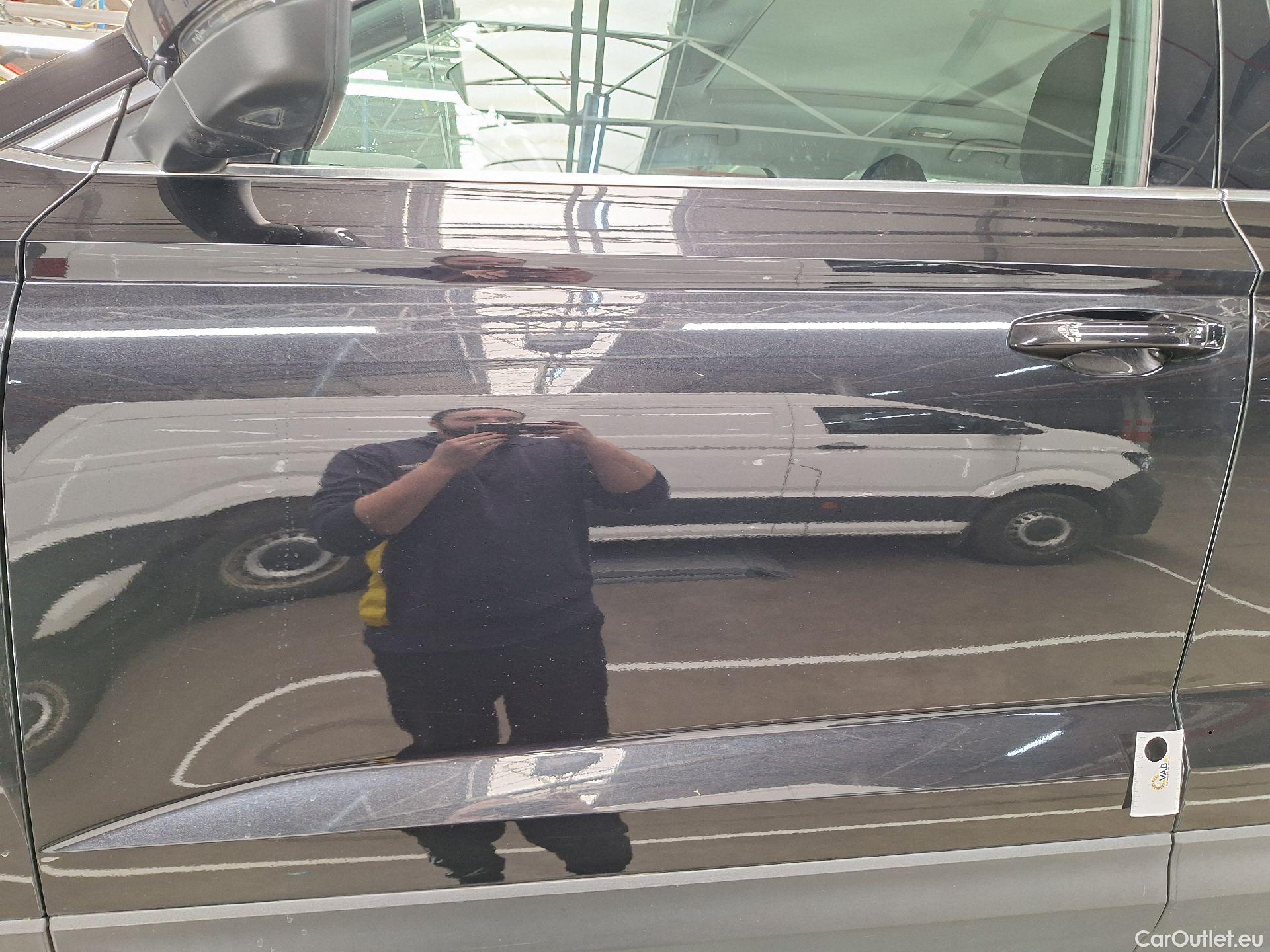  Skoda  Karoq Skoda,  '17, Skoda  1.6 CRTDI 85KW DSG7 Ambition 5d #23