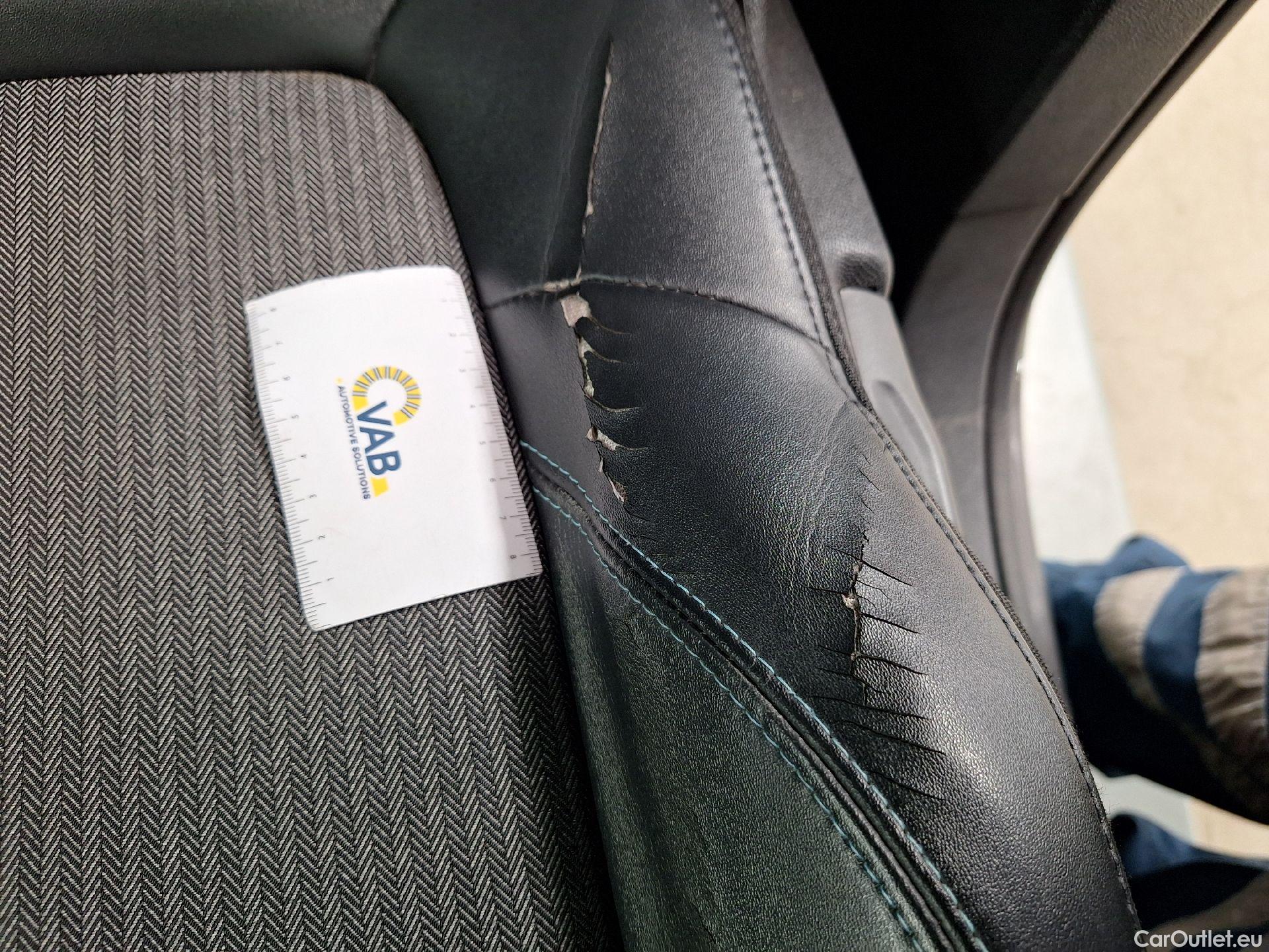  Peugeot  5008 Peugeot,  FL'20, Peugeot  1.5 BlueHDi 96kW S&S Allure 5d #79