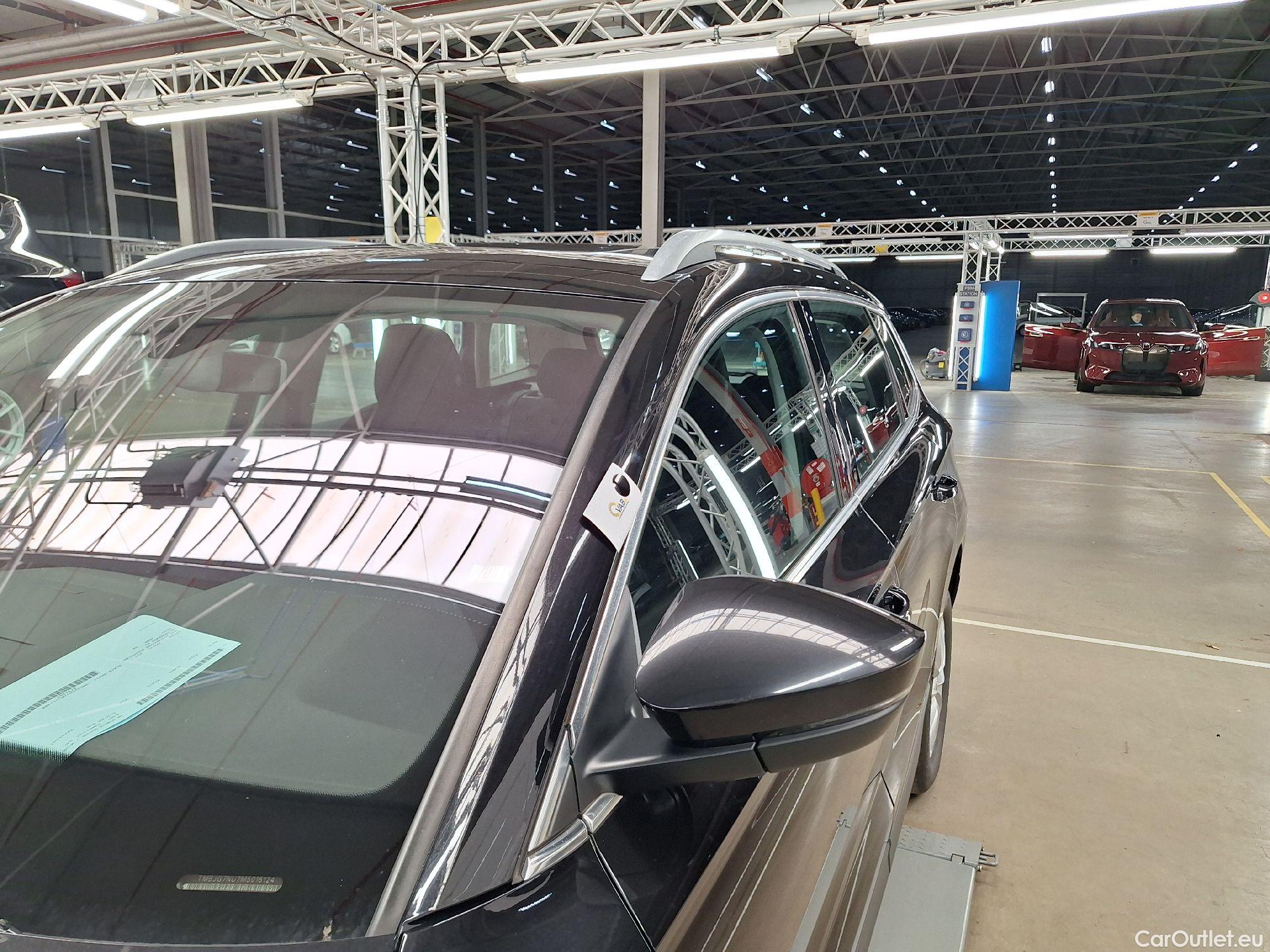  Skoda  Karoq Skoda,  '17, Skoda  1.6 CRTDI 85KW DSG7 Ambition 5d #4