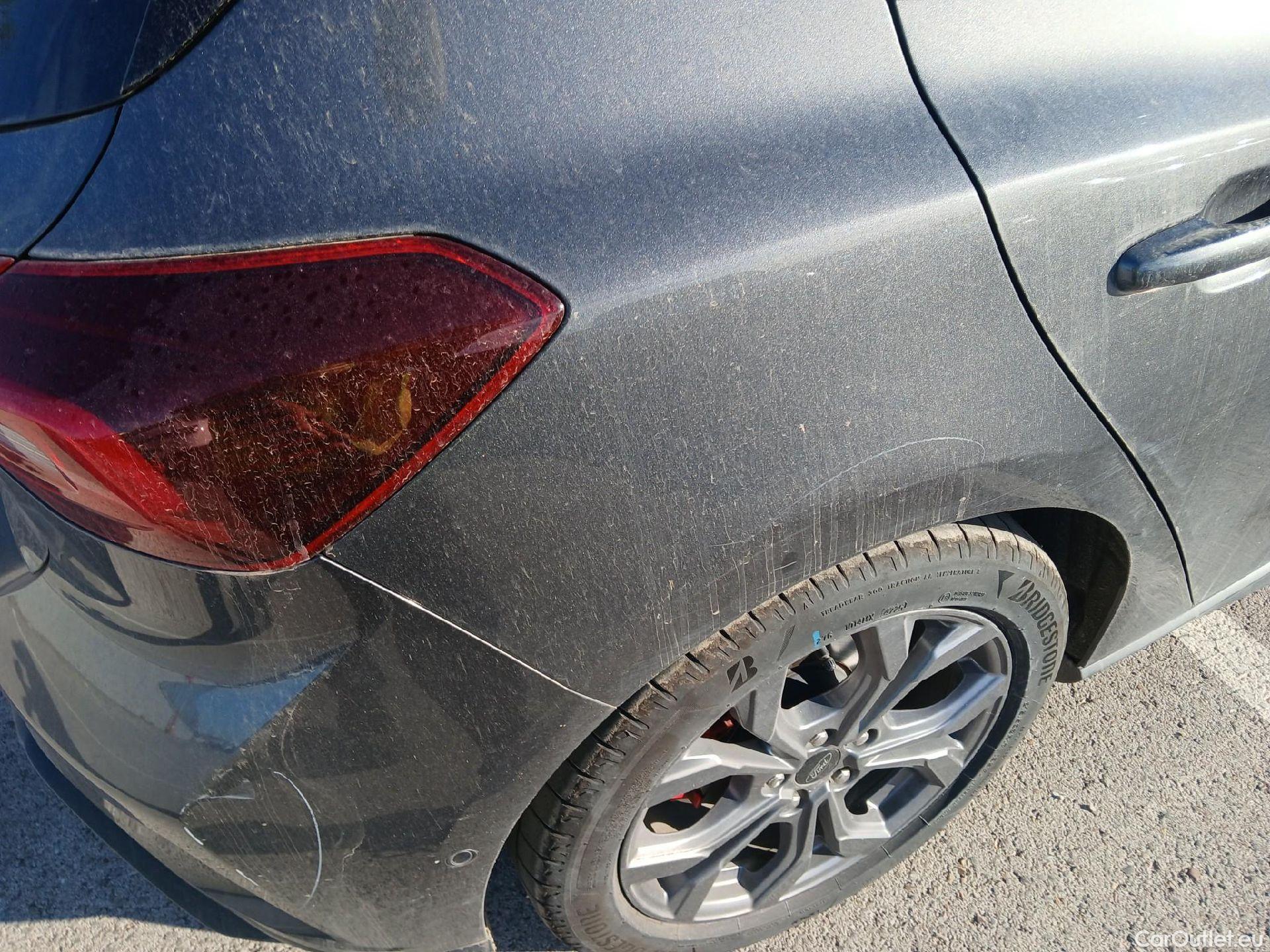  Ford  Focus FORD  / 2018 / 5P / berlina con portón 1.0 Ecoboost MHEV 92kW ST-Line Style SIP (AC) #23