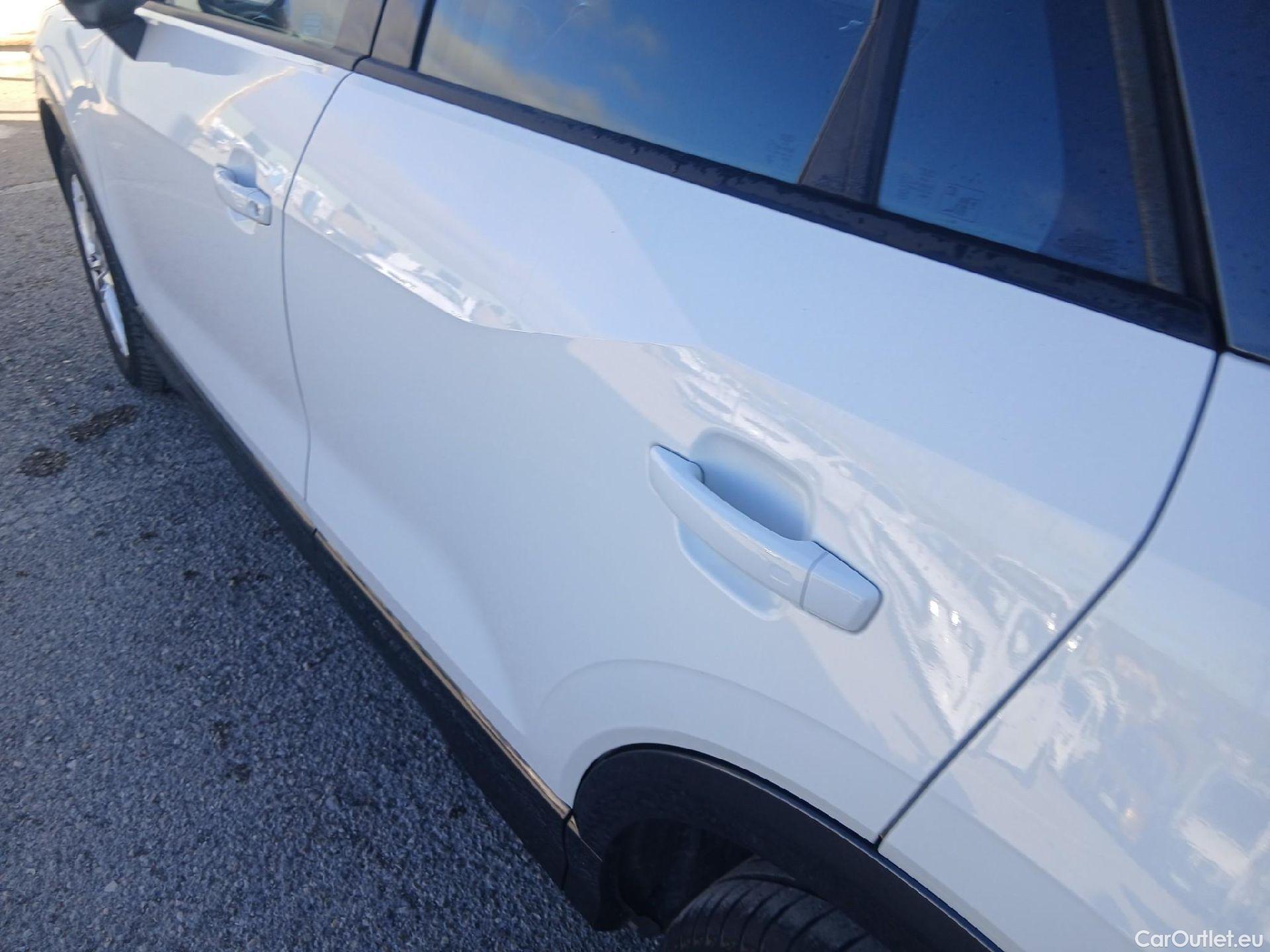  Audi  Q2 AUDI  / 2016 / 5P / todoterreno Design 30 TFSI 85kW (116CV) #9