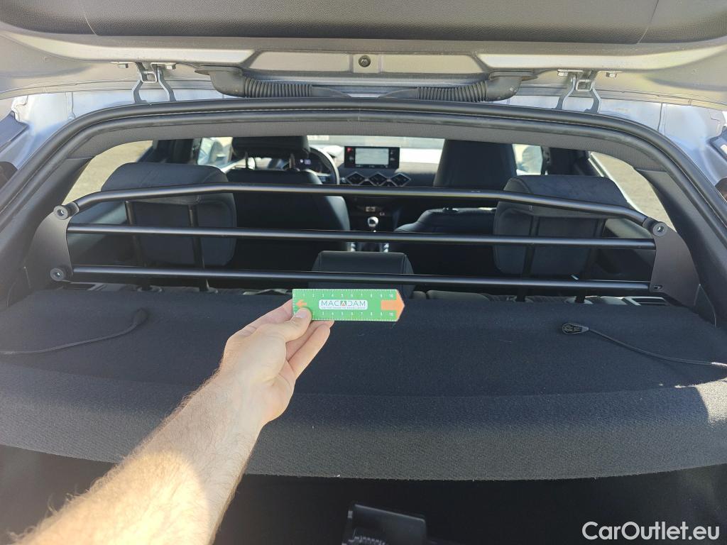  Citroen  DS3 DS DS 3 Crossback / 2018 / 5P / todoterreno BlueHDi 81 kW Manual PERFORMANCE LINE #49