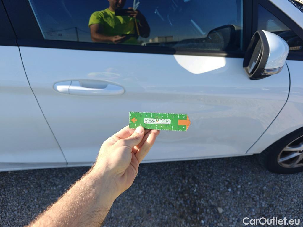  Ford  Fiesta FORD  5p 7G berlina con portón 1.1 Ti-VCT 63kW Trend+ 5p #35