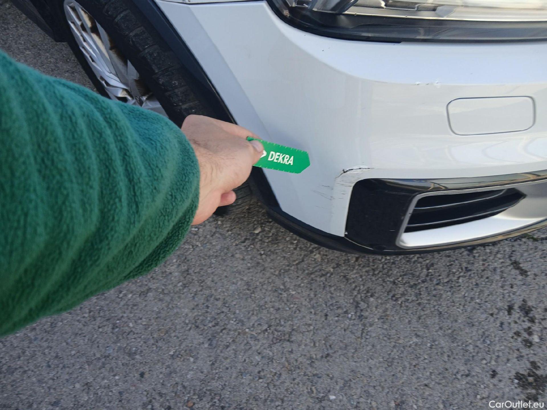  Audi  Q2 AUDI  / 2016 / 5P / todoterreno Design 30 TFSI 85kW (116CV) #2