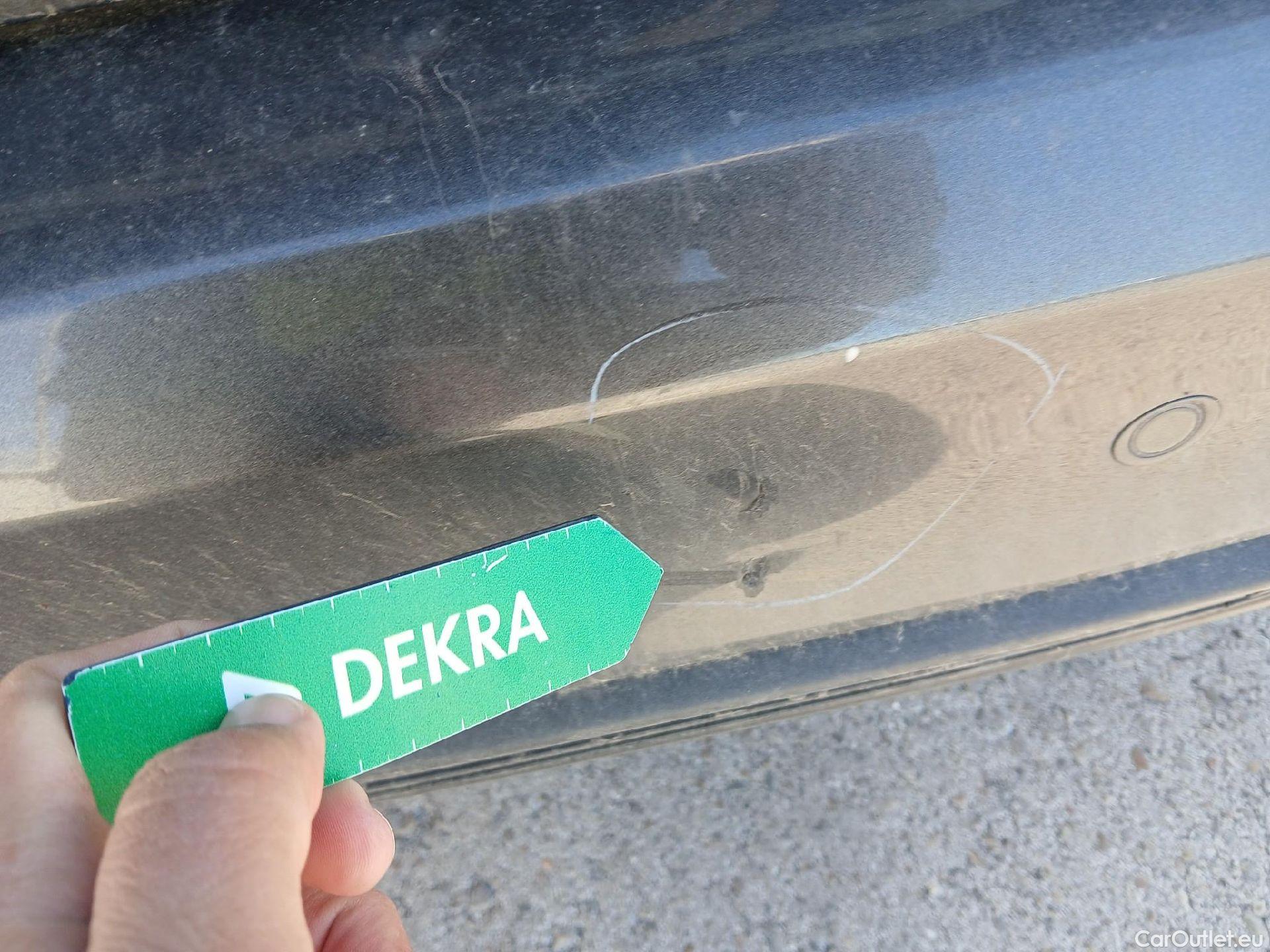  Ford  Focus FORD  / 2018 / 5P / berlina con portón 1.0 Ecoboost MHEV 92kW ST-Line Style SIP (AC) #19