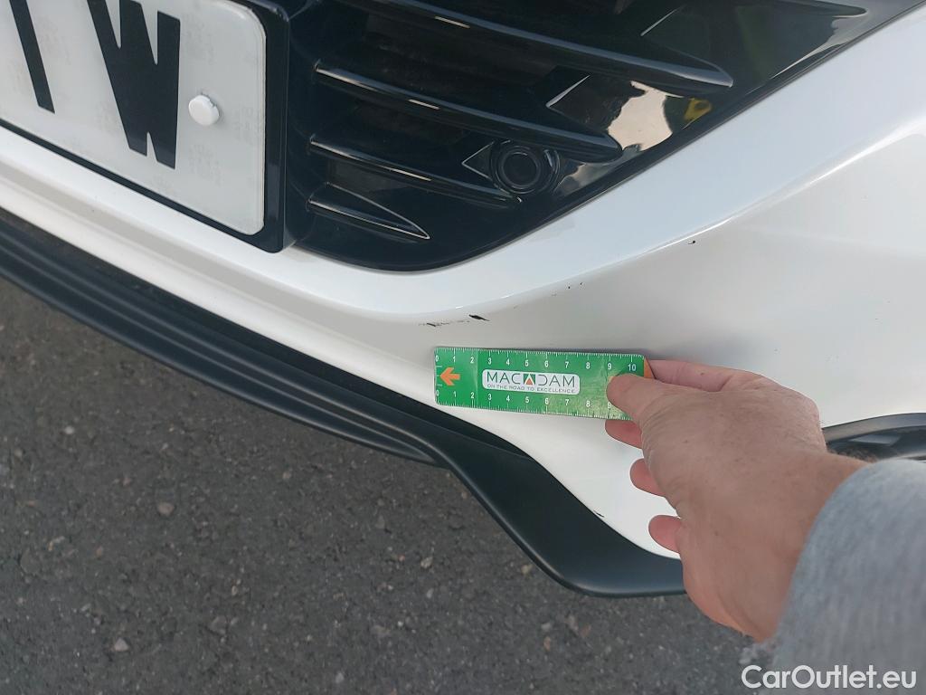  Honda  HR-V HONDA  / 2015 / 5P / todoterreno 1.5 i-VTEC Elegance Navi #21