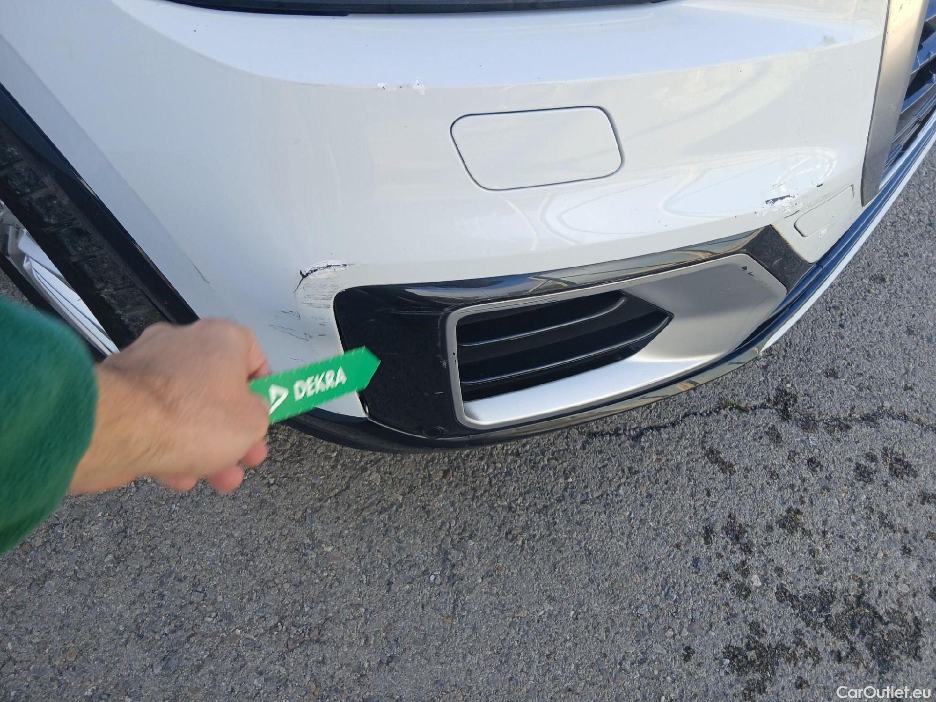  Audi  Q2 AUDI  / 2016 / 5P / todoterreno Design 30 TFSI 85kW (116CV) #4