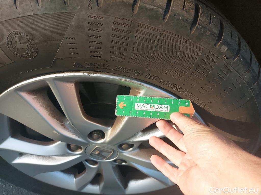  Honda  HR-V HONDA  / 2015 / 5P / todoterreno 1.5 i-VTEC Elegance Navi #17